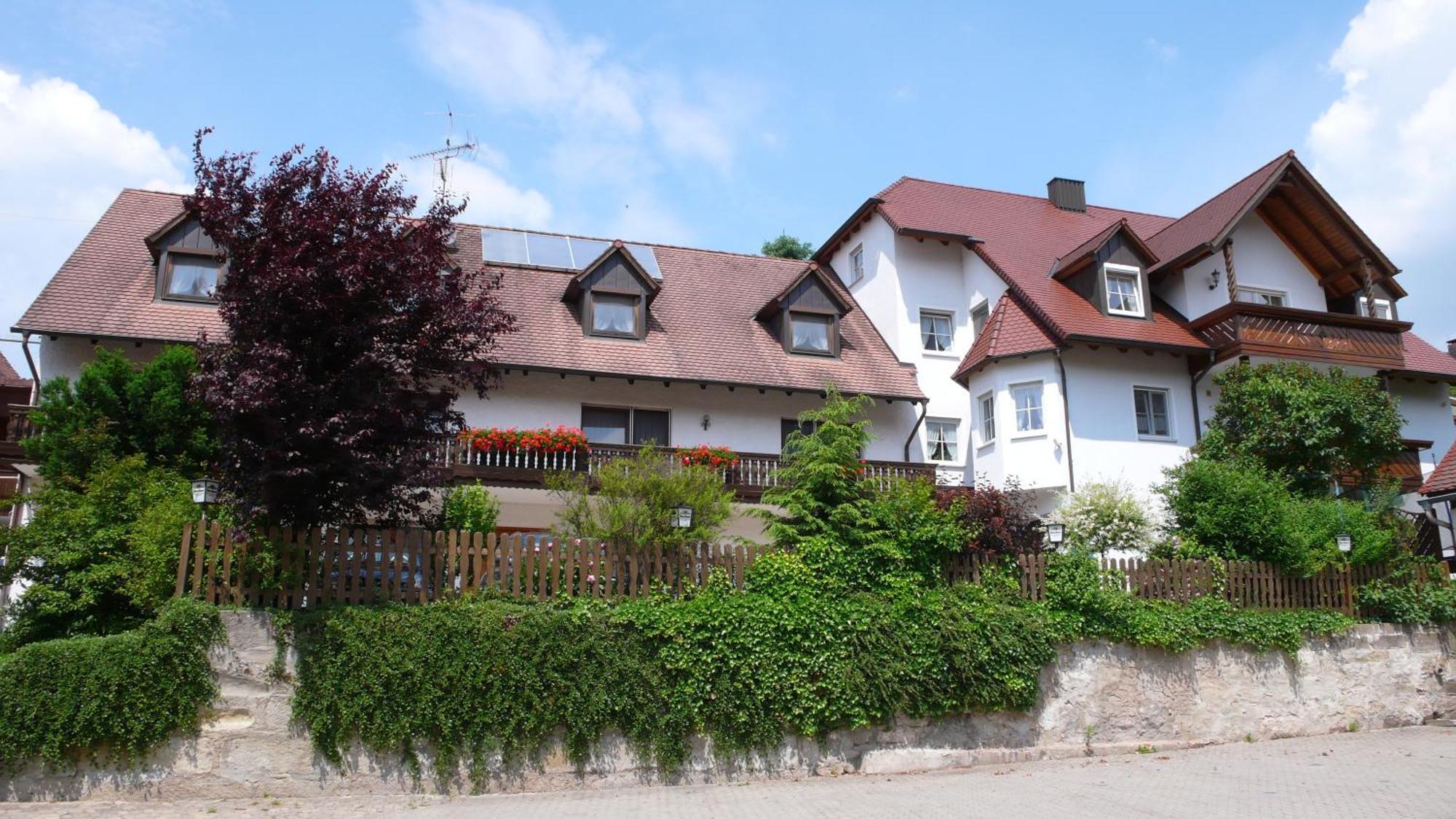 Hotel Gasthof Kaesser Ансбах Екстериор снимка