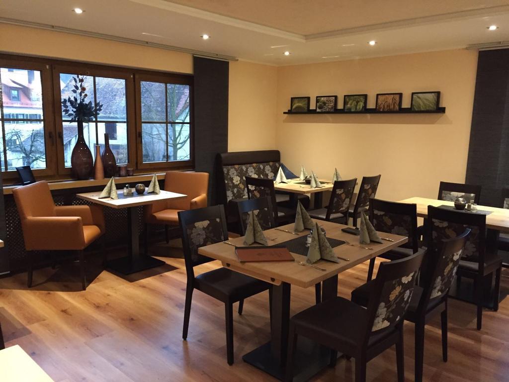Hotel Gasthof Kaesser Ансбах Екстериор снимка